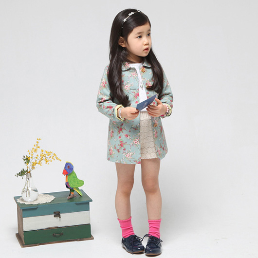 Free Shipping Ilovej 2013 children's spring and autumn clothing female child medium-long trench outerwear 3238