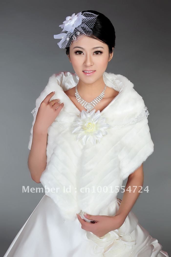 Free shipping  In stock Flower Ivory Lace Fur Sleeveless Bridal Winter Jackets Brida Wraps Wedding Accessories