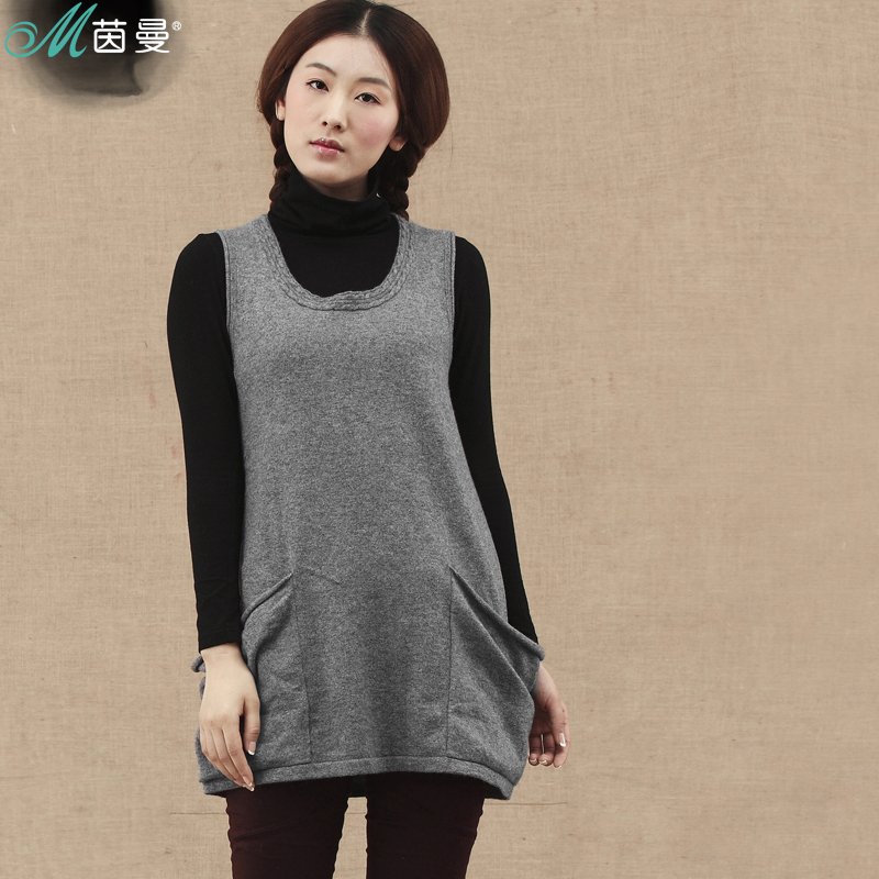 free shipping Inman INMAN 2012 winter female solid color o-neck sleeveless big pocket pure cashmere sweater c824270741