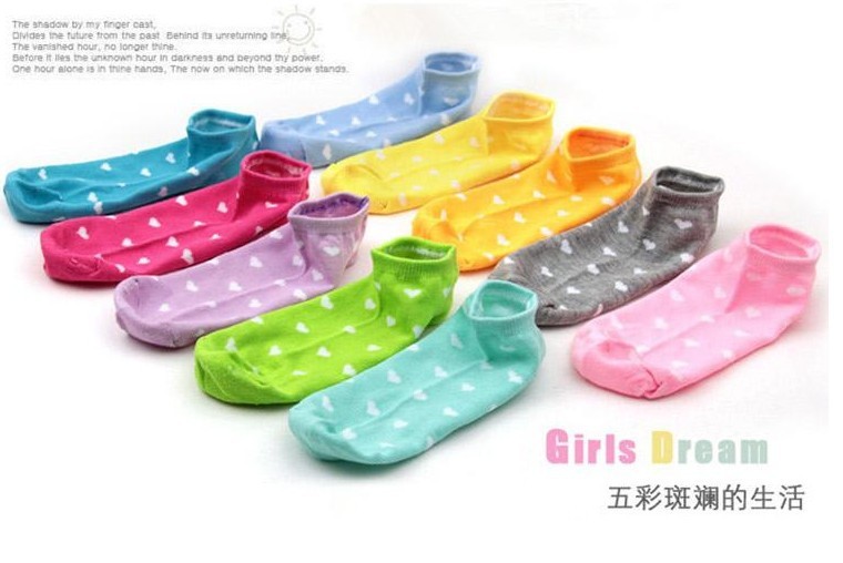 Free shipping Korea lovely solid color dot love candy-colored socks, ladies boat socks