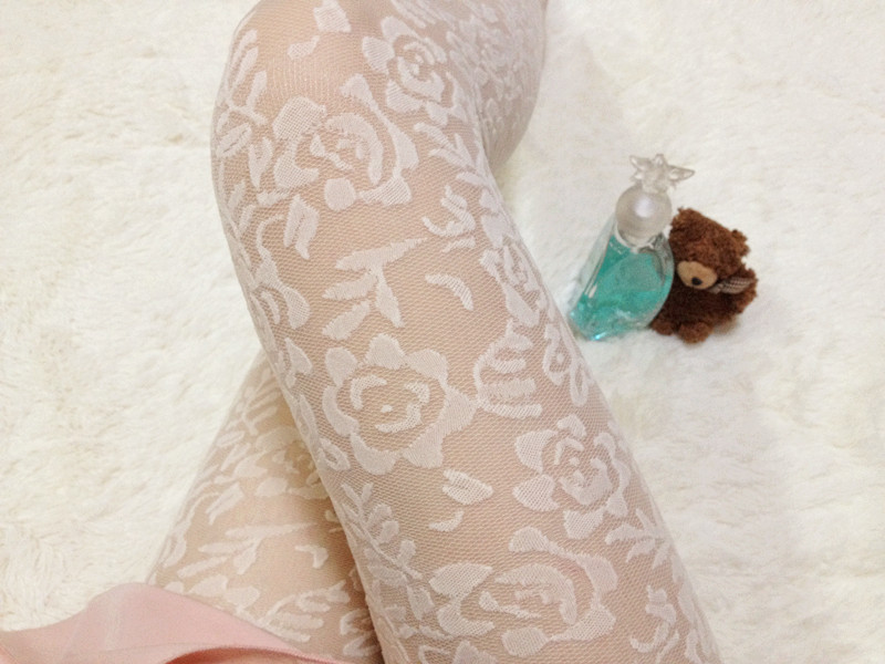 FREE SHIPPING Lace stockings pantyhose summer white vintage jacquard rose legging female