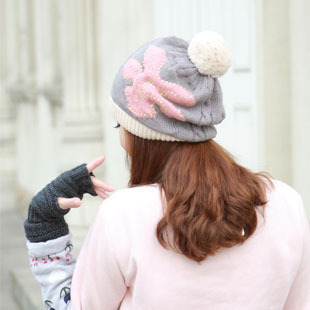 Free shipping Lovely bear drill knitted hat&winter warm knitting wool hat
