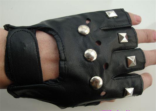 free shipping Male Women rivets semi-finger soft leather gloves punk hip-hop non-mainstream gloves fashion gloves