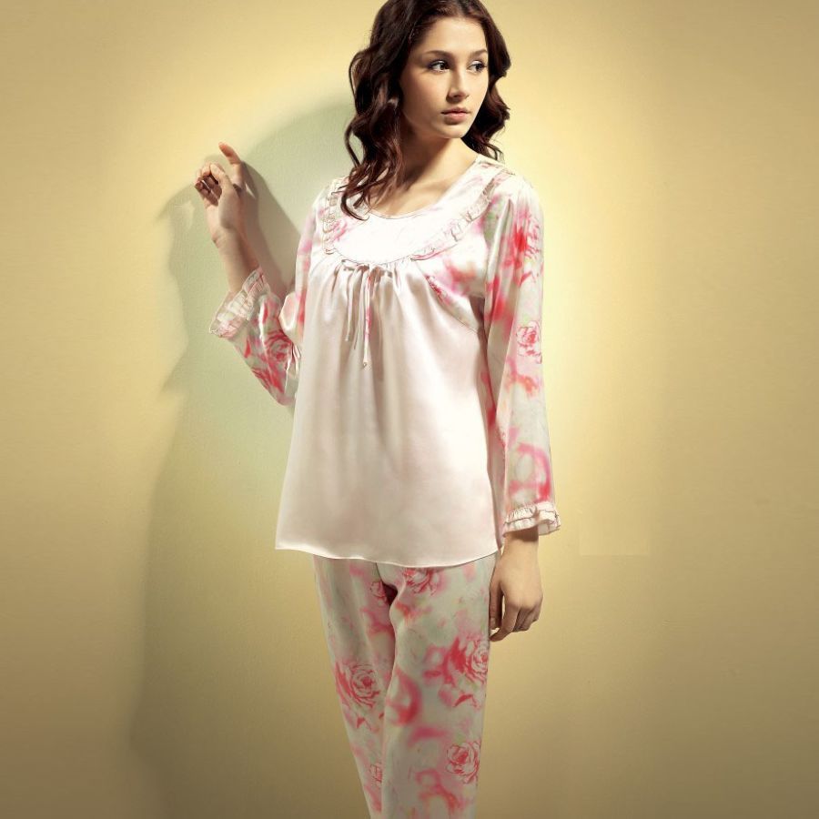 free shipping Mulberry silk heavy silk sleepwear o-neck print long-sleeve set 11050