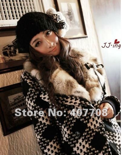 Free shipping! new arrival 2012 christmas costumes fashionable thermal winter hat knitted hats balls decoration 1324