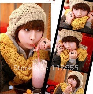 Free shipping-- New arrivals Korea style knitted beret cap fashion women's Pineapple hat
