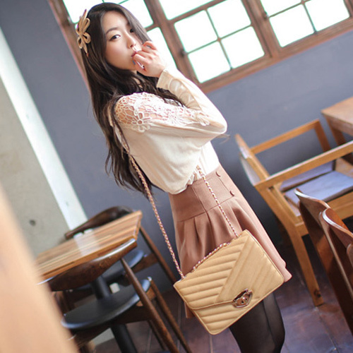 Free shipping New Fashion hight quality loose bat sleeve knit  beige Blouse #12519