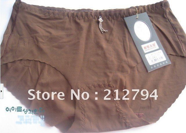 Free shipping Non-trace lady triangular pants Ice silk underwear for women