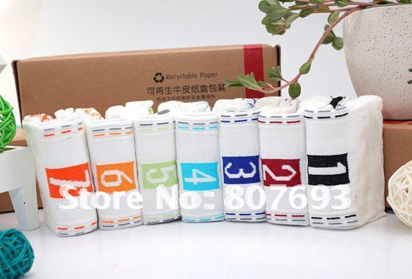 Free Shipping Novelty Daily Socks 7 days Week Socks For Men & Women Cotton Week Design Socks Gift
