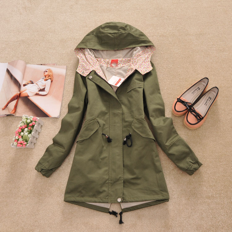 Free shipping! Quality rq47 2013 spring lining embroidery hooded outerwear trench - 0.73