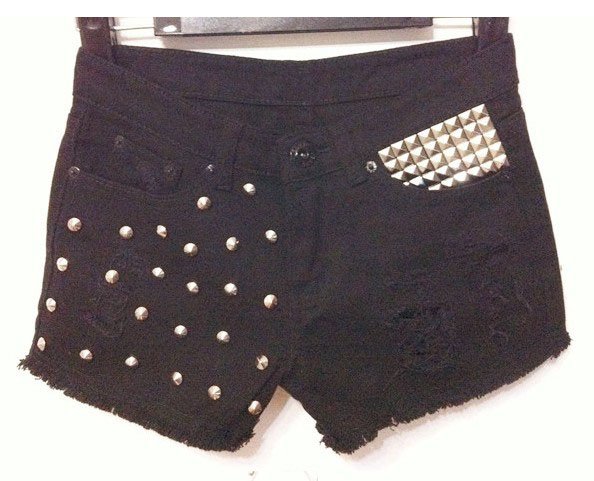 Free Shipping Rivet hole edge fringe denim shorts  FM120300