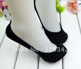 free shipping   Shallow mouth combed cotton lace invisible adult female ship socks