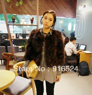 FREE SHIPPING + Short Fur Coat Ms. Leather Round Neck Jacket Raccoon Fur + Dark Brown Explosion Models