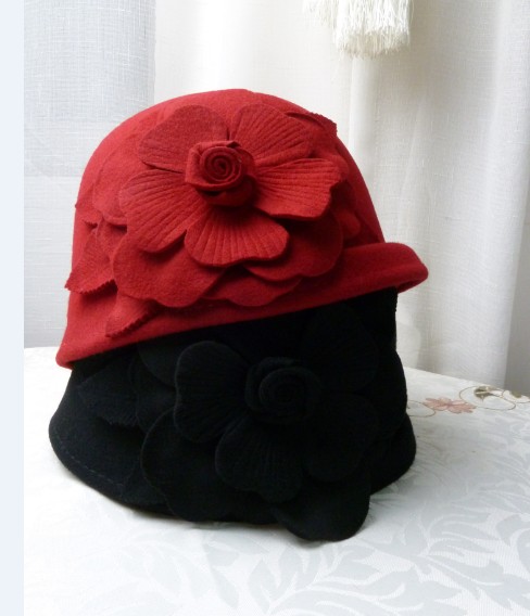 Free Shipping Special price Vintage fedoras full quality woolen beret hat women's flower bucket