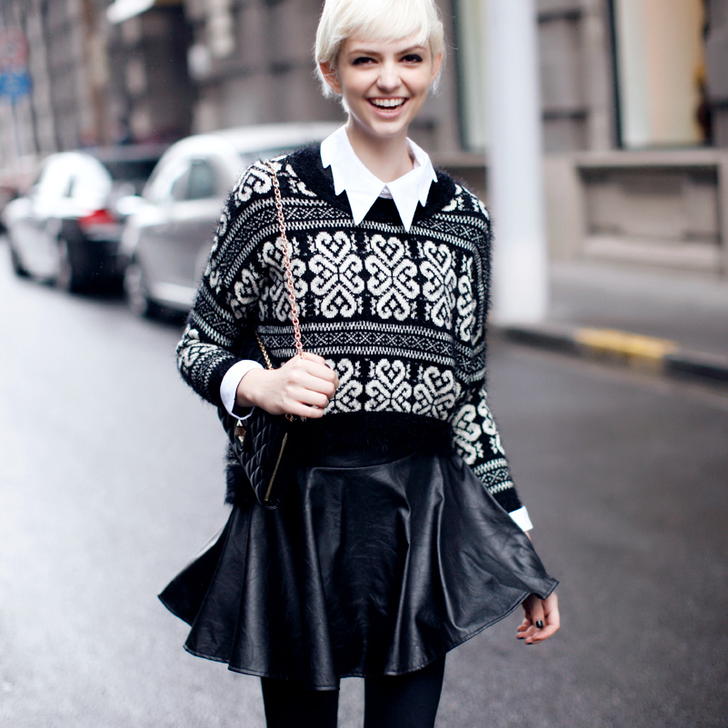 Free Shipping Sr . 1510 . autumn and winter 2012 black leather puff skirts women's fashion street bust skirts short skirts