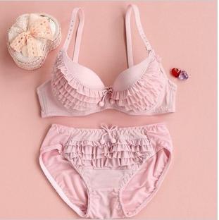 free shipping Super cute Ruffle deep V push-up bra underwear set