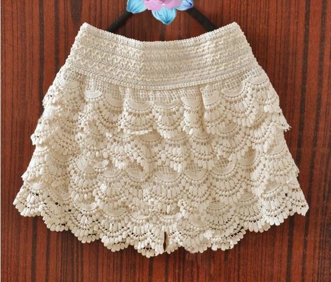 Free shipping Sweet Lace Crochet Flower women Shorts leggings / Hot pants Black and beige color ,lace shorts1907