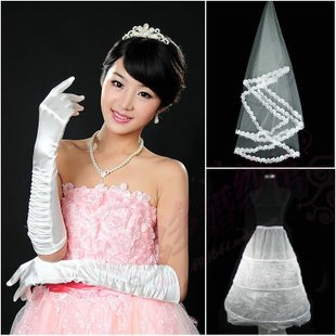 Free Shipping The bride wedding gloves bridal veil panniers wedding accessories triangle set 008