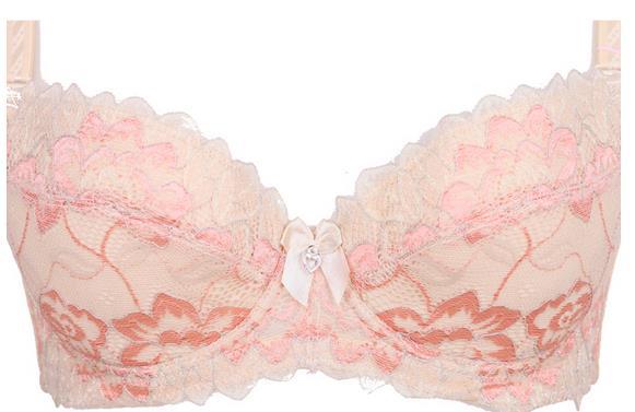 Free shipping to gather closing Furu C cup bra 3/4 cup (in the mold cup)