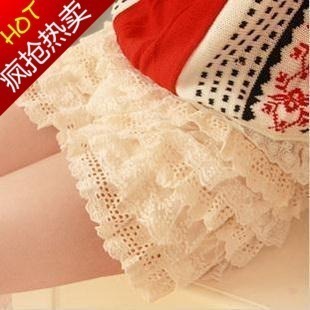 Free shipping-Vivi 2012 autumn and winter  women sweet lace shorts culottes legging lace safety pants