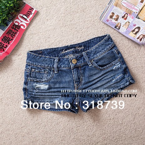Free shipping, Was thin jeans!Hole in the pants, denim shorts
