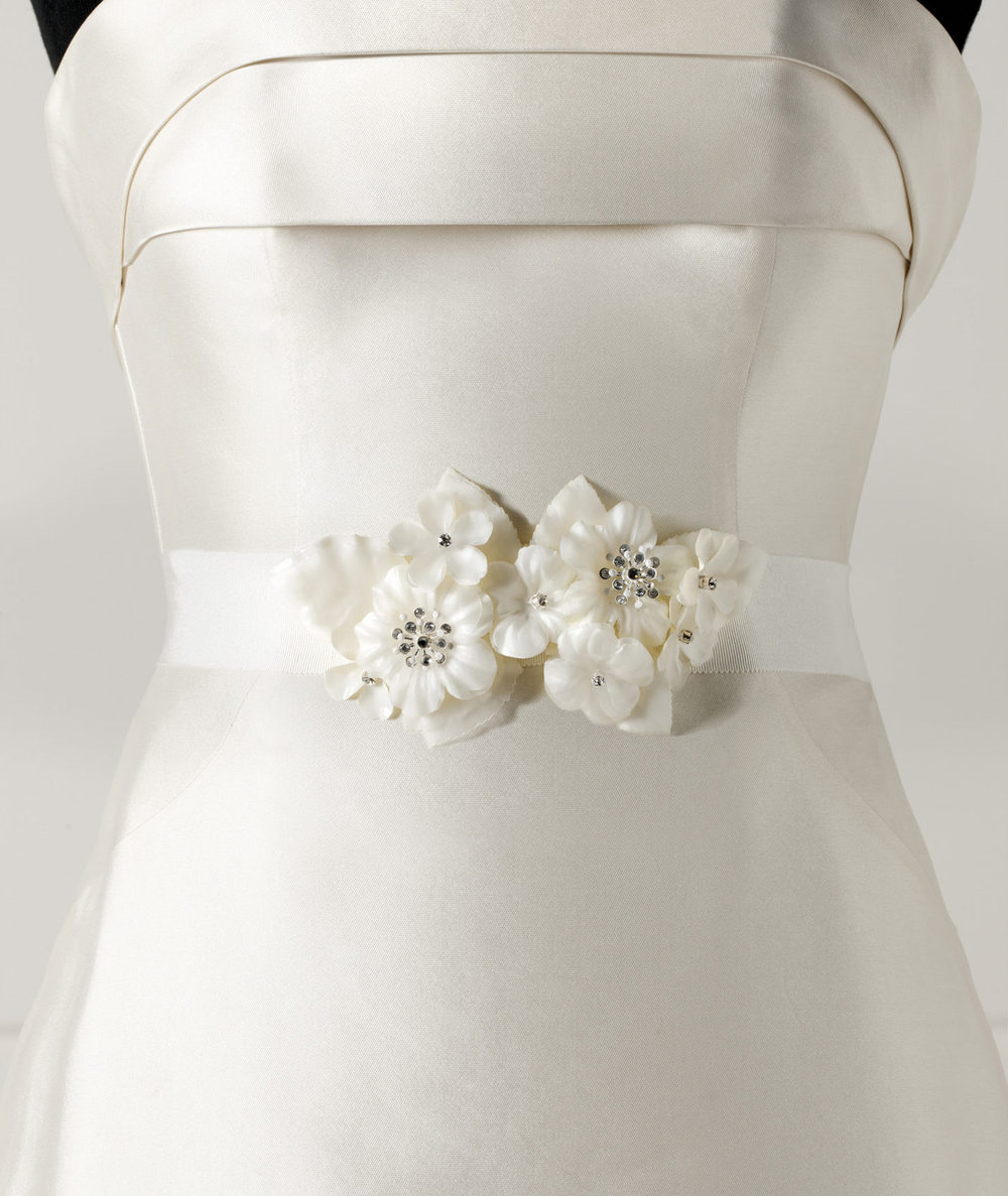 Free Shipping Wedding Accessories hand made wedding belt with two flowers beads bridal Waistband