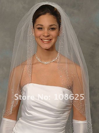 Free shipping  White and Ivory Wedding Veil 1 layer Length with Comb / Beads