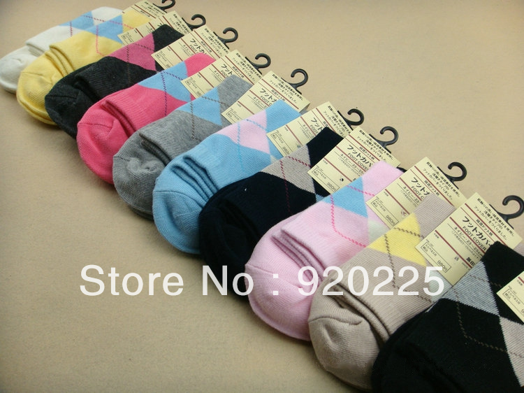 Free shipping wholesale 2013 fashion women socks cotton Lingge the short socks