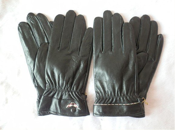 free shipping  ! Wholesale ladies Fashion genuine leather gloves, mittens  black-G025