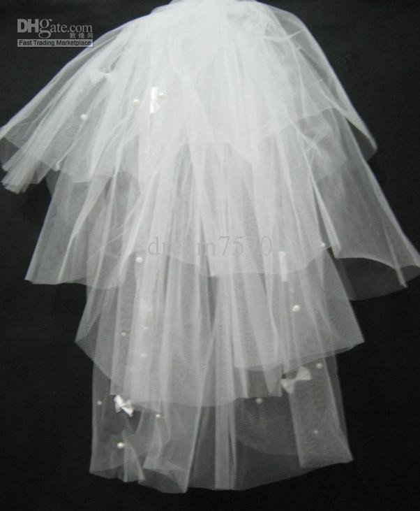 Free shipping Wholesale - White Wedding Veil 100 CM 4 layer with Hemming / Bridal Veil Wedding Accessories Have a coVeils