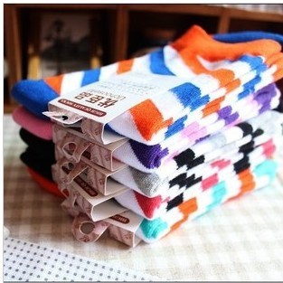 Free Shipping Wholesales Korea Cute Candy Color Diagonal Stripe Cotton Ladies Socks FC12227