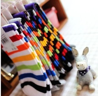 Free Shipping Wholesales  Korea Cute Candy Color Rainbow Stripe Cotton Ladies Socks FC12164