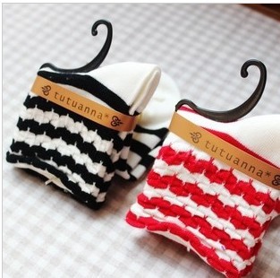 Free Shipping Wholesales Korea  Cute Lace Stripe Ladies Cotton Socks FC12232