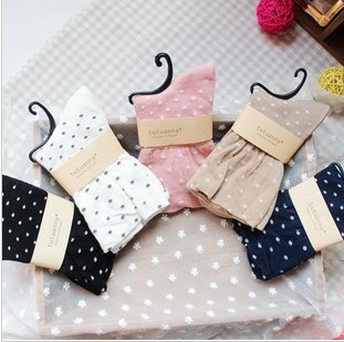 Free Shipping Wholesales Korea Cute Polka Dot  Ladies Cotton Socks FC12237
