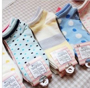 Free Shipping Wholesales Korea Cute Polka Dot  Striped Ladies Socks  FC12241