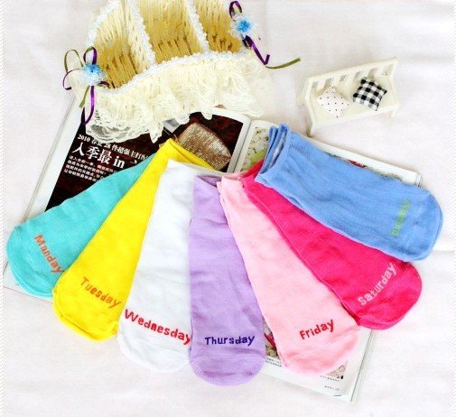 FREE SHIPPING Winter hot female shall love week socks / Monday  week seven day double