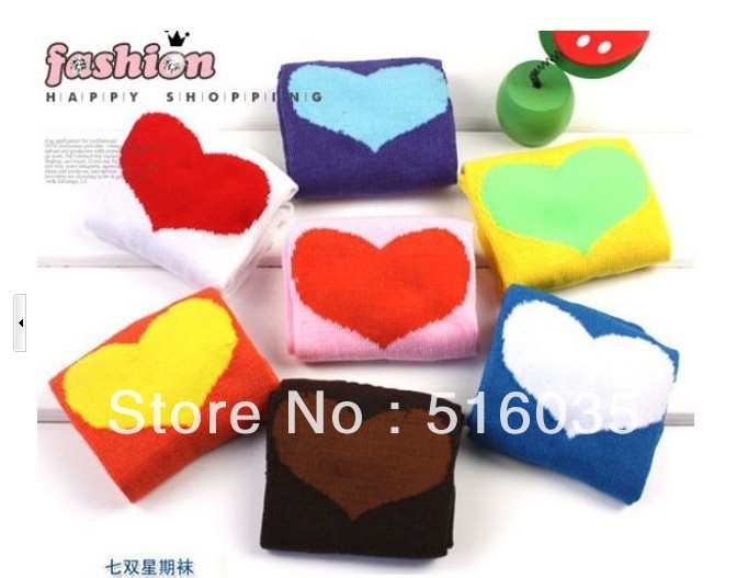 Free shipping women cotton sports sock Novelty 7 days week Socks comfortable soft daily sock