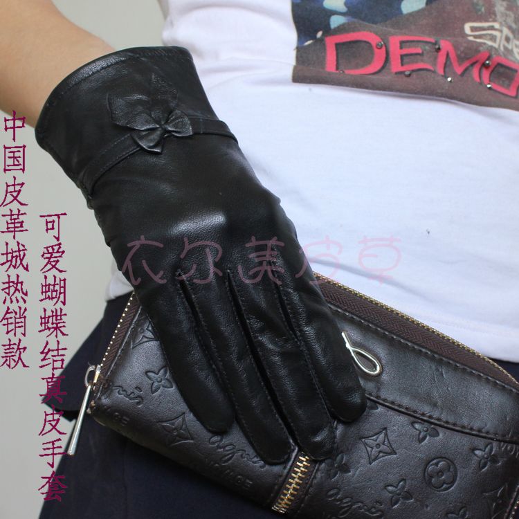 Free shipping Women genuine leather sheepskin gloves women's leather gloves fashion black winter thermal