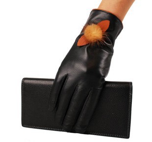 Free Shipping Women's Autumn and Winter Soft Slim Black Sheepskin Genuine Leather Gloves