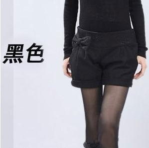 Free shipping Women's casual woolen boots pants shorts new thick curling fashion woolen shorts