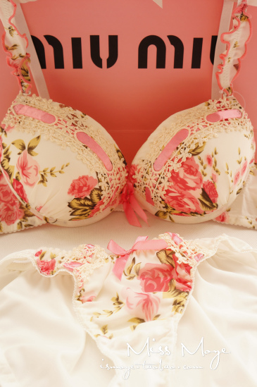 Free shipping! Women's sweet lace sex push up bra set fashion underwear set