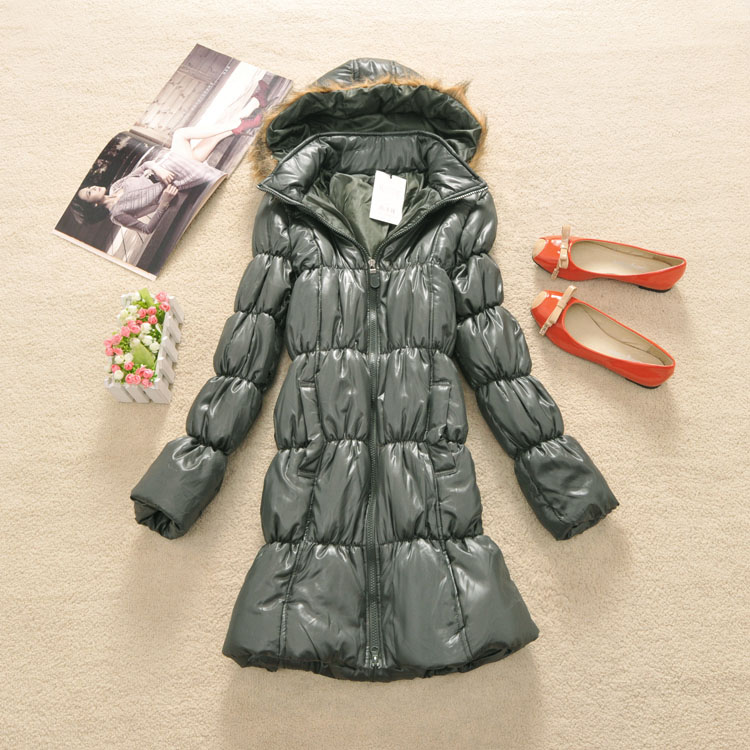 Free Shipping, Y-69 2013 women's winter pleated involucres slim long design hooded wadded jacket cotton-padded jacket - 0.55