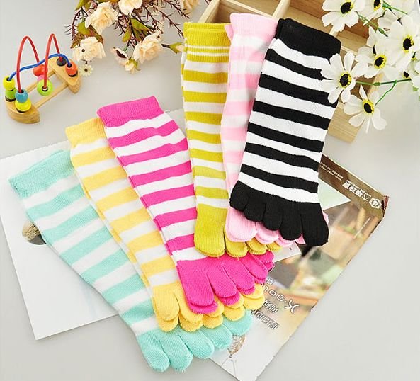 Freeshipping+12pairs/lot Hot Sale!! Fashion Five Fingers Cotton knitted socks/Five-Toes knitted socks for Christmas Gift