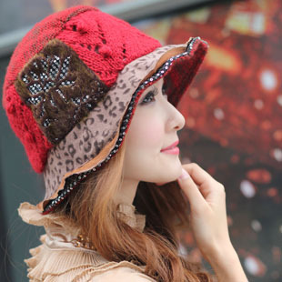 freeshipping Autumn and winter fashion personality hat brim belt paillette sheep wool knitted bucket hats winter hat 1066