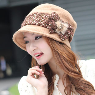 freeshipping Fashion autumn and winter bow net colorful rabbit fur personalized diamond basin fashion cap ht2183