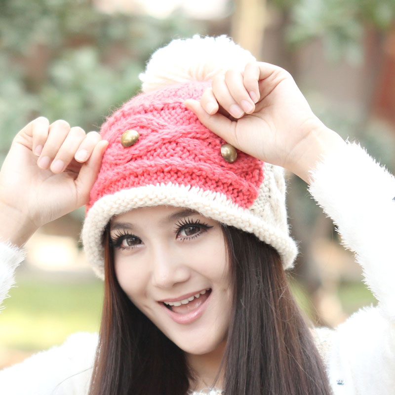 freeshipping Hat women's autumn and winter thermal knitted hat winter fashion sphere casual cap female
