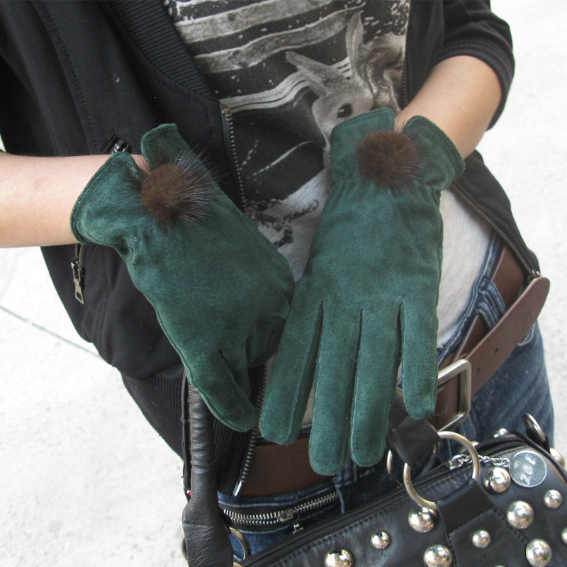 Full double autumn and winter women's winter cute rabbit fur ball genuine leather thermal windproof gloves