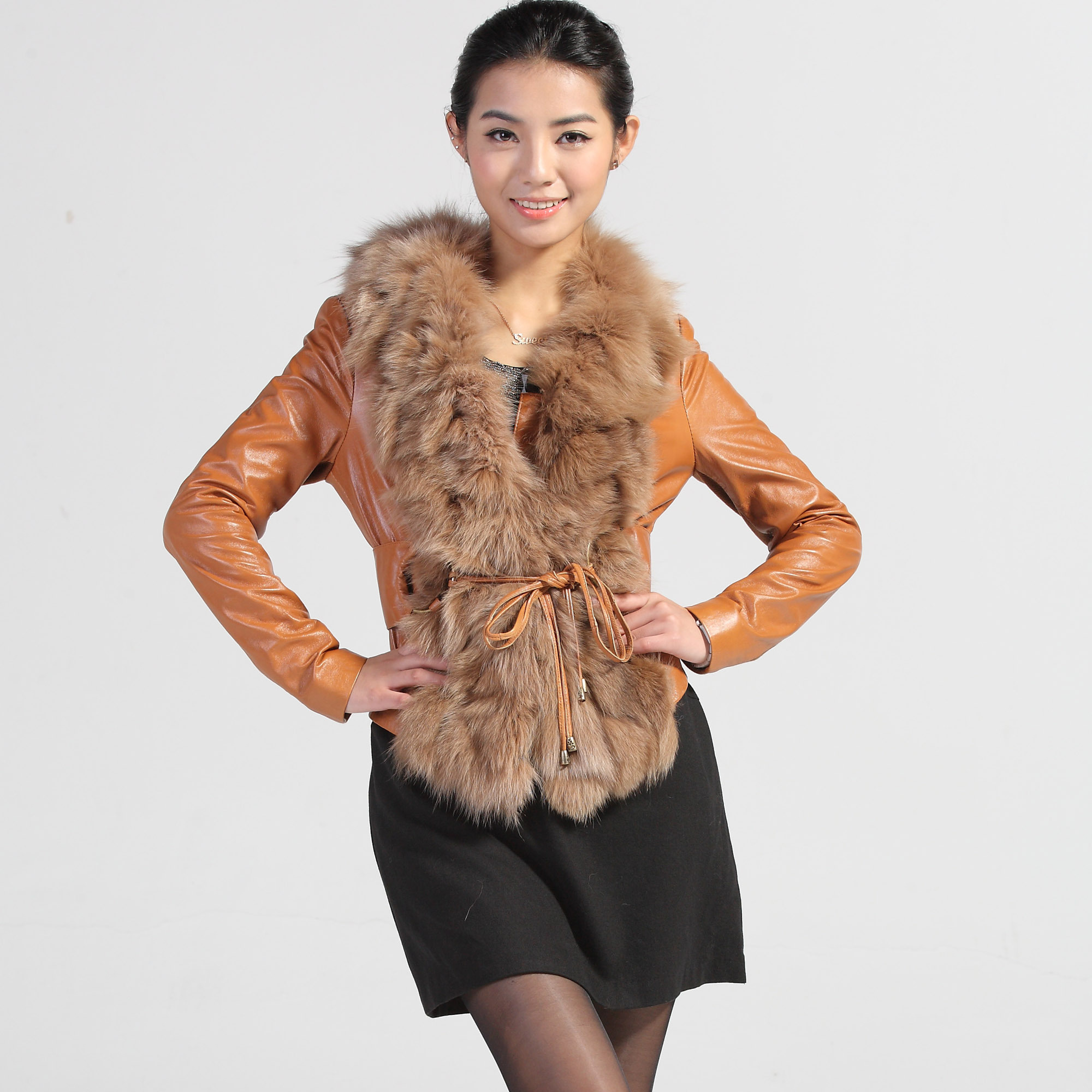 Furlove ultralarge fox fur sheepskin clothes nvchen leather coat , slim thermal leather d211