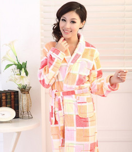Golden festive winter coral fleece women's thermal sleepwear lounge robe