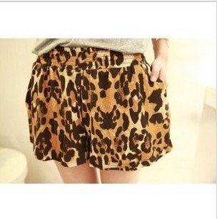 Good fabrics leopard grain shorts